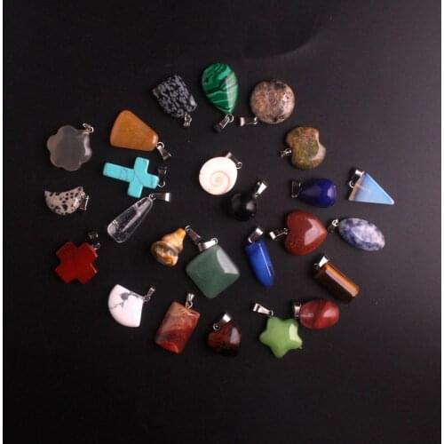 60pcs/lot Hot Sale Style Color Mixed Natural Stone Heart Necklace Pendants Chakra Treat Quartz Charms for Jewelry Making Free