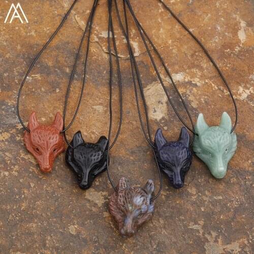 Classic Women Stone Wolf Head Pendant Necklace Natural Black Labradorite Goldstone Carved Wolf Head healing Necklace Jewelry