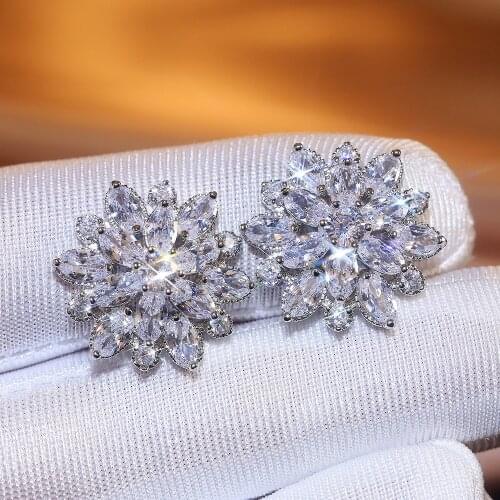 2021 New Fashion Silver Color Stud Earrings Star Flower Cluster Clear Crystal Zirconia Earring for Women Jewelry Brincos