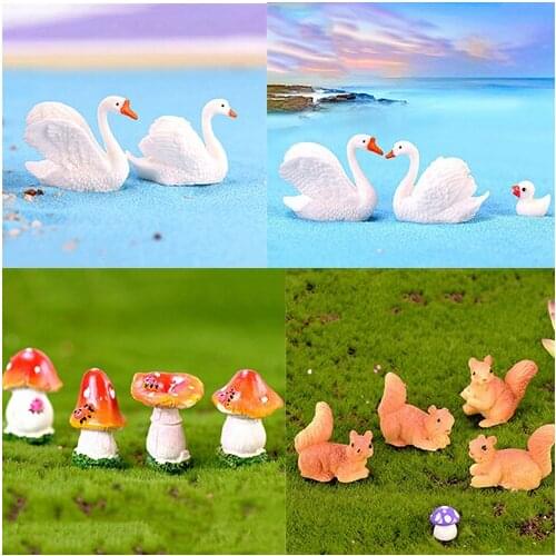 Mini Resin Craft Lovers Swan Ladybug Mushroom Unicorn Squirre Micro Landscape Ornament Fairy Garden Miniature Figurine Decor