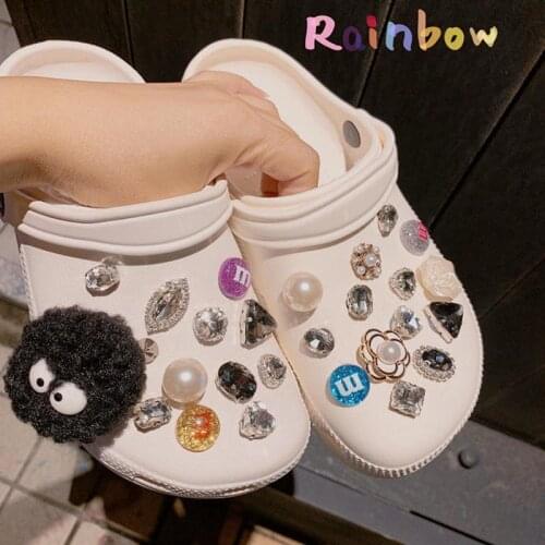 Fashion DIY Croc Charms Designer 2021 Hot Sale Quality Rhinestone Shoe Charms for Croc Trendy Pearl Clog Shoes Buckle Girl Gift