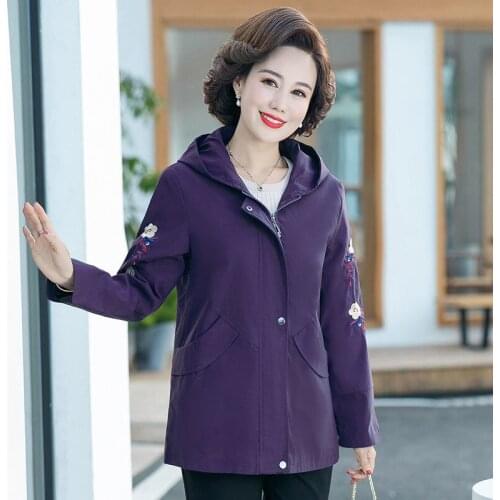 2021 Spring Autumn Middle-aged Womens Jacket Fashion Hooded Embroidery Clothing Female Loose Coat Zipper Outerwear Tops C621