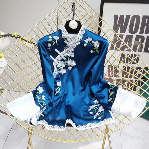 2021 spring and autumn fashion new retro girl embroidered long-sleeved shirt temperament casual top women