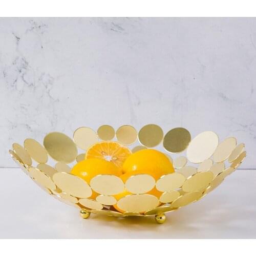 Ins personality hollow out round snack plate Hotel table decoration creative decoration simple metal fruit basin for home use