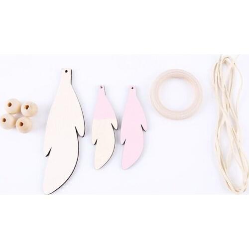 New 2019Simple 1PC Nordic Hollow Sequins Leaves Wooden Leaves Pendant Hanging Curtains Kids Room Wall Hanging Decorative