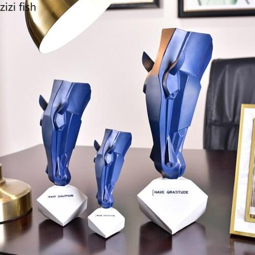 Resin Modern Home Accessories Desktop Horse Head Ornaments 3-piece Suit Living Room Geometric Base Animal Horse Head Decoration