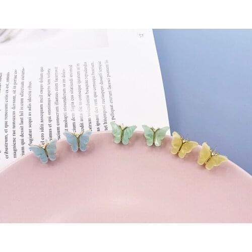 Minar Korean Fashion Rainbow Resin Arcylic Butterfly Earrings for Women Cute Gold Color Alloy Simulation Wing Stud Earrings Gift