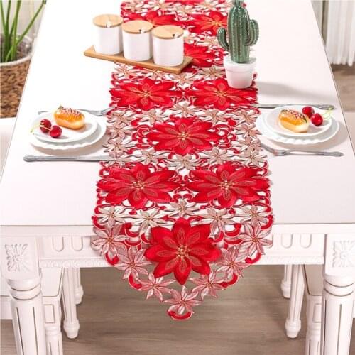 Double Thickness Red Rustic Cutwork Embroidered Floral Table Runners Christmas Decorations High Quality For Home Dining