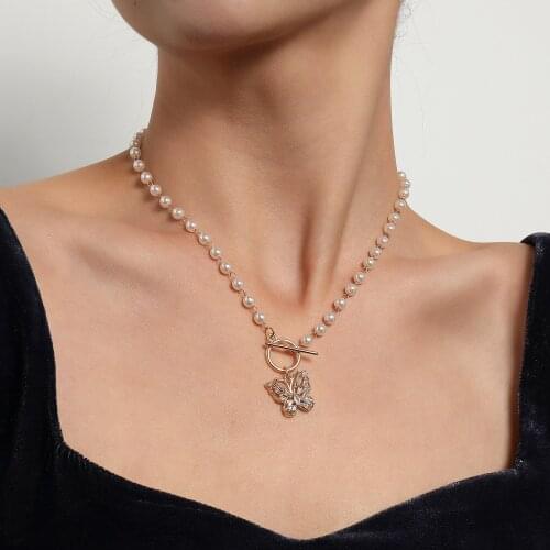 Fashion Gold Silver Color Ot Buckle Crystal Butterfly Pendant Chain Necklace Women Creative Personality Pearl Necklace Jewelry