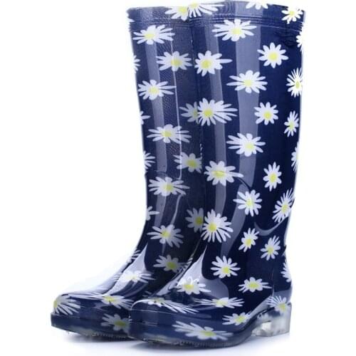 Women Rain Boots Waterproof Lightweight Knee-High Garden Shoes Flower Rain Boots Solid Rubber Platform Boots Anti-slip Wear 2021