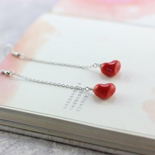 Red Color Long Chain Ceramic Heart Drop Earrings Tassel Beads Strawberry Charm Statement Women Fashion Earring Jewelry Accessory