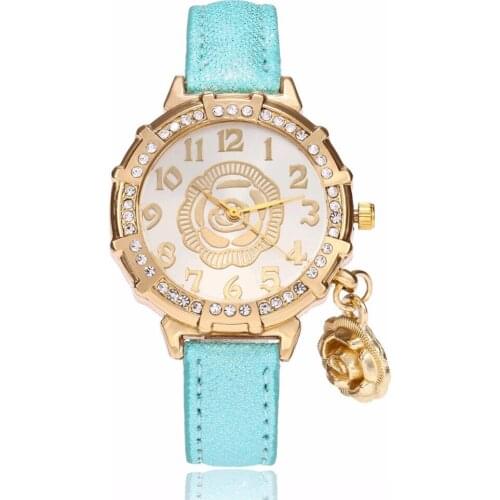 Women Watches 2017 Fashion Causal Ladies Bracelet Watches Luxury Quartz Wristwatch for Women Relogio Feminino Rose Pendant Dress