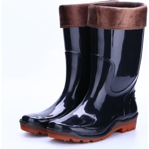 New rain boots men in the middle of the anti-skid wear-resistant acid and alkali thickening beef tendon bottom tube rain boots