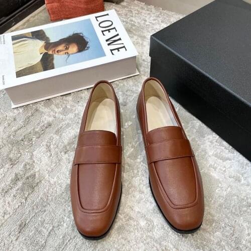 Top Quality Womens Shoes Classic Genuine Leather Casual Loafers Luxury Brands Shallow Shoes Outside Ladies Shoes With Size42