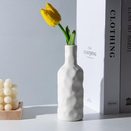 Nordic Creative Hand Pinch Pattern Ceramic Flower Vase TV Cabinet Desktop Decoration Ornaments Wedding Crafts Home Decoration