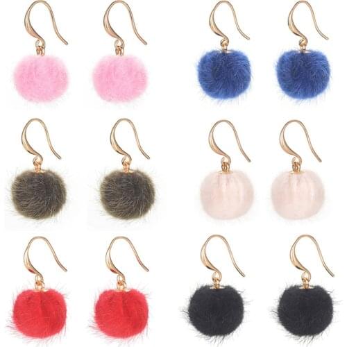 Lovely Round Color Hair Ball Dangle Earring Plush Ball Ear Hook Earrings Temperament Winter Wild Earrings Women Fashion Jewelry