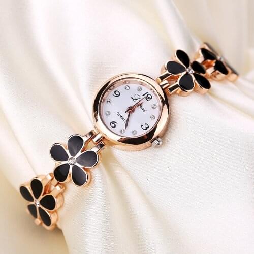 Watches Women Fashion Watch 2021 Bracelet Exquisite Round Quartz Wristwatches For Women Digital Wrist Watch For Ladies Zegarek