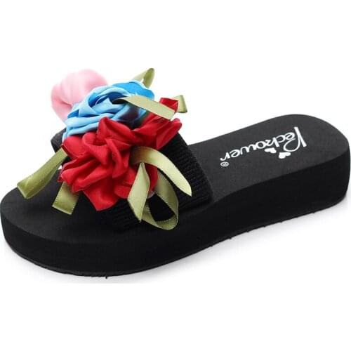 3cm High Heel Womens Summer Wear Flat Sandals Flowers Seaside Vacation Sandals Ladies Plus Size Flip-flops Womens Slippers