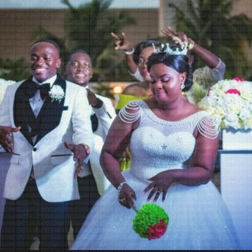 2019 New African Beading Ball Gown Wedding Dress Luxury Pearls Beading Wedding Gown