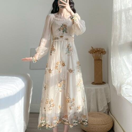 New Sweet Vintage Renaissance Lantern Sleeve Slim Mesh Dress Women Elegant Floral Embroidery Square Collar Long Dresses Female