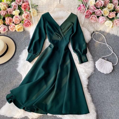 Wavsiyier Luxury Runway Autumn Green Dresses Women Elegant Spring High Waist Party Dress Boho Vintage 2021 Long Sleeve A-Line
