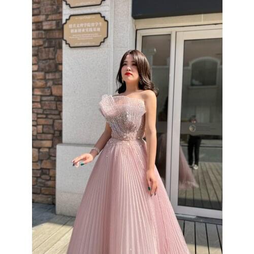 Pink Scalloped Pleats Arabic Evening Dresses 2021 Elegant Long A-line Dubai Formal Dresses for Women Wedding Party Gowns Stock