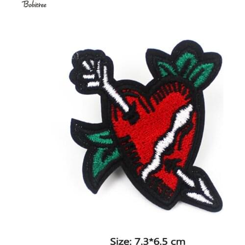 1pcs Embroidered Rock Red Heart Patches Iron on Badges Stickers Appliques for Girls Cloth Jackets Bags Sewing Supplies