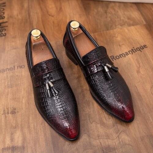 Tassel Leather Oxfords Shoes Men Loafers Casual Slip on Men Dress Shoes Italian Graceful Wedding Party Shoes Men Moccasins Black
