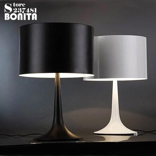 Small Size Modern Table Lamp for Study Room Living Room Bedroom Bedside Lamp White/ Black color table light