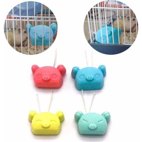 Stone Small Pets Teeth Grinding Toys Pig Shape With Wire Hanging Cage Chew Oral Care Supplies For Hamster Squirrel Parrot Pet