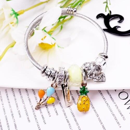 1PCS/LOE The 2020 New Pando Summer Glass Beads Bracelet DIY Pineapple Pendant Fashion Cute Bracelet