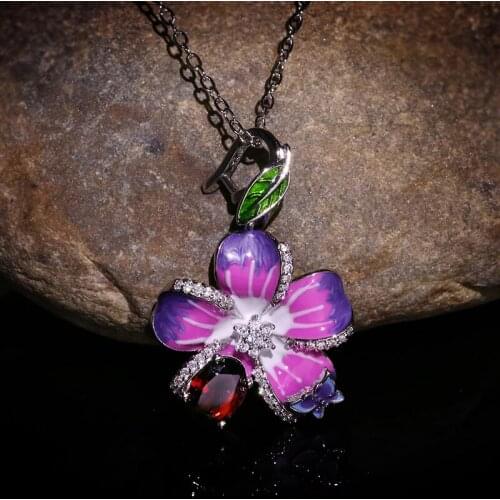 2020 New Nyperbolic Big Flower Butterfly Pendant Necklace for Women High Quality Handmade Enamel Crystal Necklace with Chain