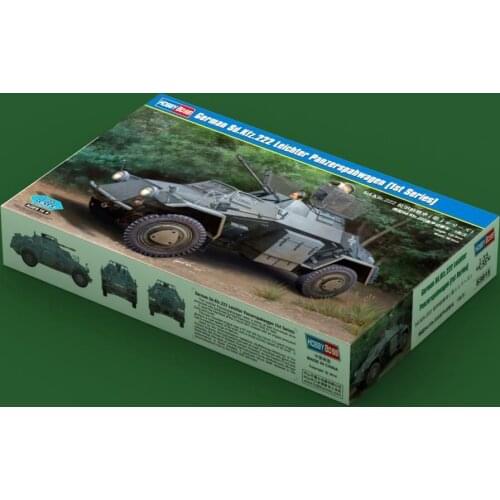 Hobbyboss Model 83815 1/35 Sd.Kfz.222 Leichter Panzerspahwagen "1st Series"