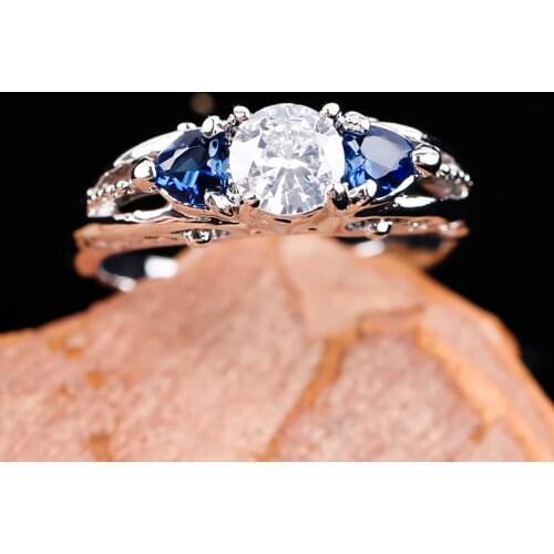 Classic Design Silver Plated Engagement Ring Fashion Jewelry Blue Crystal Rings for Women Cz Wedding Anniversary Party Gift