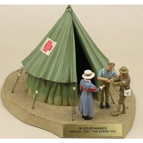 New Special Die-cast Metal 1/32 Red Cross Tent Scene Of The Battle Of The Somme With Action Figures Showing Collection Models