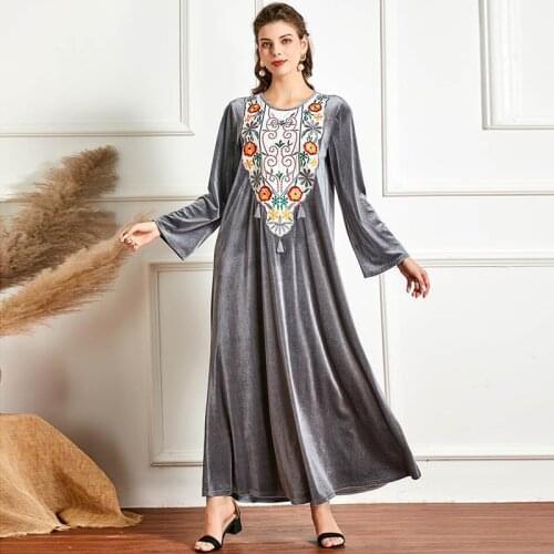 Silver Color Plus Size Abaya Dubai Winter Dresses for Women Loose Floral Embroidered Warm Velvet Party Femme Robe XXXL 4XL