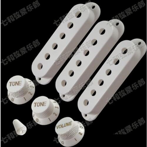 A Set White Speed Control Knob (White body Gold words) and Single coil Pickup Covers & Switch Knob for ST Electric guitar