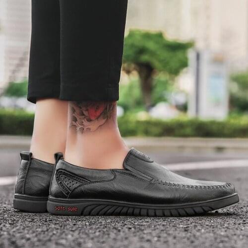 Fashion Leather Men Shoes Casual Flat Men Shoes Breathable Loafers Men handmade sewing Moccasins Comfortable shoes big size 47