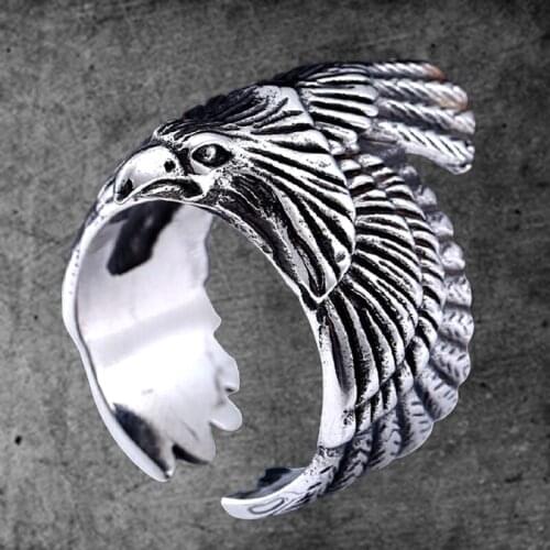 Stainless Steel Flying Eagle Knight Ring Cool Punk Mens Animal Retro Jewelry Vintage Eagles Wing Ring Bar Party Ring Gift