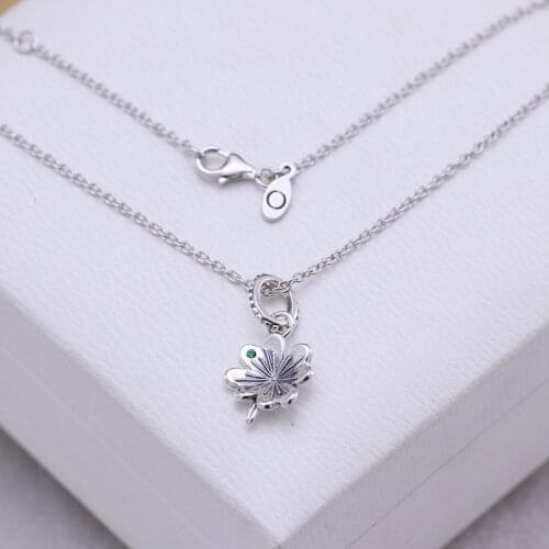 Lucky four-leaf clasp necklace clavicle chain temperament wild to send girlfriend gifts