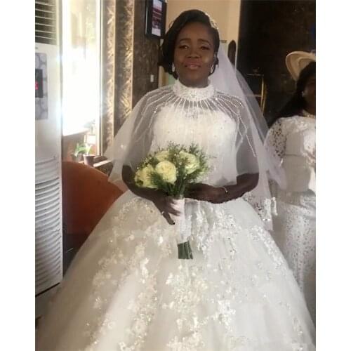 Vintage Lace Ball Gown Wedding Dresses 3D Floral Crystals Beaded Nigeria African Dubai Country Bridal Gowns Vestido De Novia