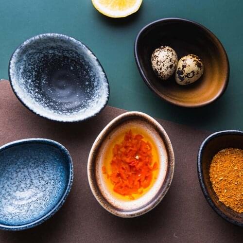 Japanese-style seasoning dish, household ceramic dish, soy sauce dish, vinegar dish, dipping dish, tableware, cute creative bean