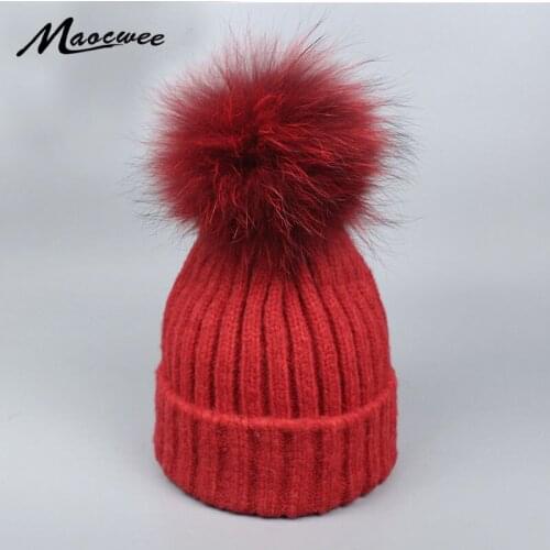Childrens Hat Cap Colorful pompom With Nature Raccoon Fur Fur Hat Skullies Winter Skiing Hat for Female Pompom Skullies Beanie