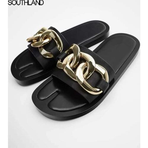 SOUTHLAND 2020 New Ladies slippers and sandals Black Metal Chain Decorated Flat Sandals Split Toe Women slides SAME Design