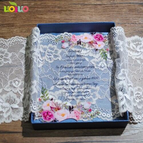 25pc lace hot sell cheap gold printing acrylic card with box and silk inside box, lace flower inside box