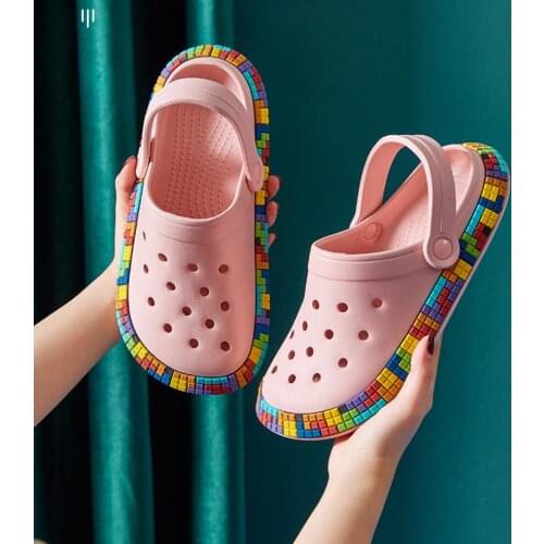 Womens Sandals New slippers Lady Bath Slippers Summer Woman Casual Jelly Shoes lightweight Hollow Out Flats Beach Flip-Flops