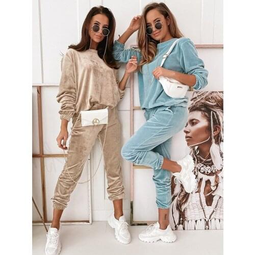 New Autumn Winter Velvet Women Sets O-neck Full Sleeve Sweatshirts Long Pant European Style Solid Female Tracksuits