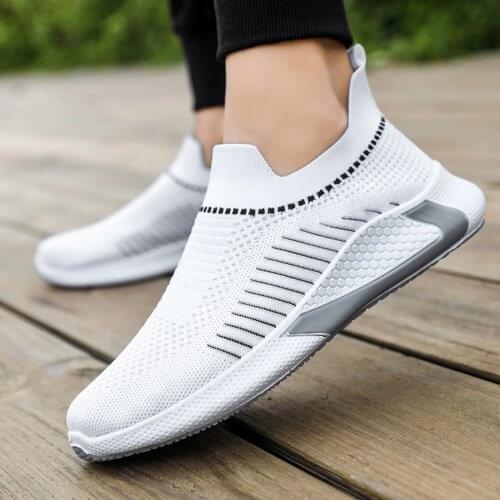 Men Flats Shoes Plus Size 43 Breathable Mesh Platform Sneakers Men Slip On Soft Ladies Casual Shoes Men Knit Sock Flats