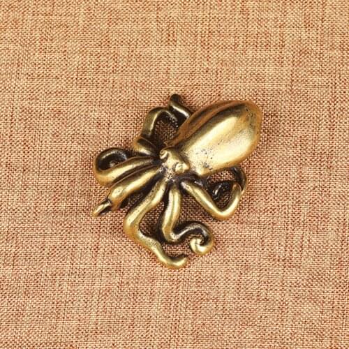 Brass Mini Octopus Figurines Home Decoration Animal Squid Model Crafts Lucky Ornaments Miniatures Tea Pet Car Keychain Pendant