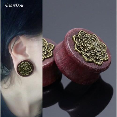 2Pcs Fashion Ear Plugs Flesh Tunnels Rose Flower Purple Heart Wood Ear Gauges Tragus Expanders 10mm-22mm Body Piercing Jewelry